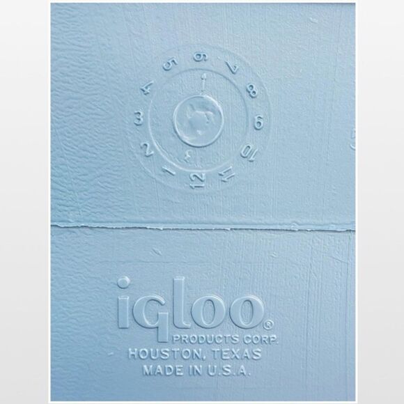 Vtg Igloo Playmate Cooler 16 qt Elite Maxcold Blue & White 30 CanOutdoor Logo - Picture 12 of 14